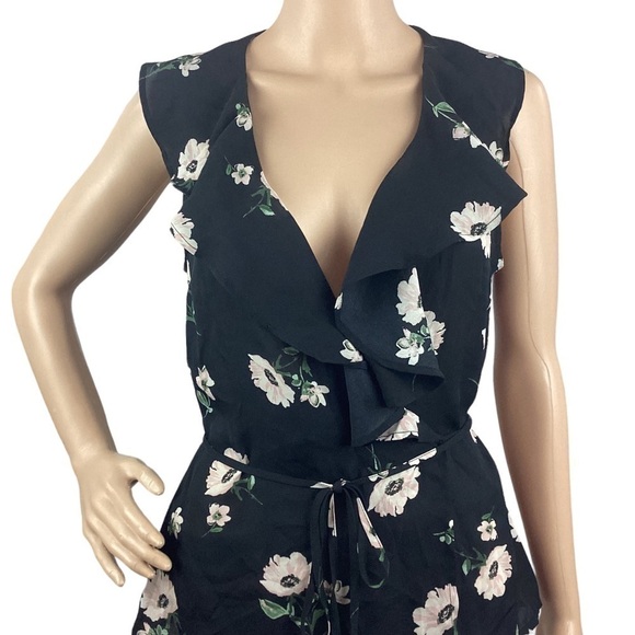 Lulus Build Me Up Buttercup Black Floral Print Wrap Top Size S - Picture 2 of 7